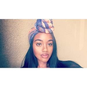 Meet your Posher, Carranita